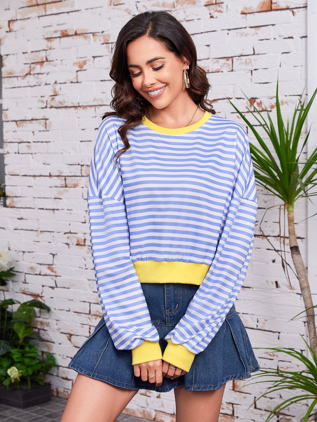 Women's Long Sleeved Striped Round Neck Sweater Top